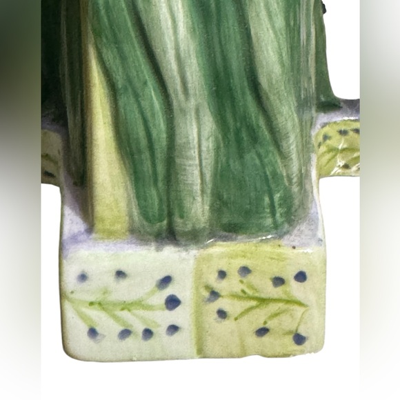 Lady Jayne Ltd. Tulip Stationary Ceramic Basket - Picture 6 of 6